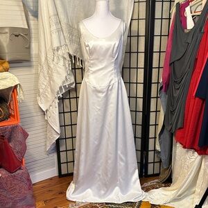Sophisticated White Satin Wedding Dress